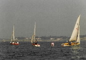 <a href='bateau.php?id_bateau_select=39'>420(43541)</a> : <a href='equipier.php?id_contact_select=79'>Paul V</a> - <a href='equipier.php?id_contact_select=105'>Vincent V</a> <br> <a href='bateau.php?id_bateau_select=54'>Caravelle(336)</a> : <a href='equipier.php?id_contact_select=115'>? ?</a>
