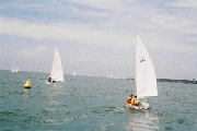 <a href='bateau.php?id_bateau_select=4'>470</a> : <a href='equipier.php?id_contact_select=8'>Stanislas V</a> - <a href='equipier.php?id_contact_select=7'>Emmanuel V</a> <br> <a href='bateau.php?id_bateau_select=19'>Caneton(2375)</a> : <a href='equipier.php?id_contact_select=85'>Bruno M</a> - <a href='equipier.php?id_contact_select=38'>François H</a>
