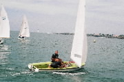 <a href='bateau.php?id_bateau_select=4'>470</a> : <a href='equipier.php?id_contact_select=8'>Stanislas V</a> - <a href='equipier.php?id_contact_select=7'>Emmanuel V</a> <br> <a href='bateau.php?id_bateau_select=19'>Caneton(2375)</a> : <a href='equipier.php?id_contact_select=85'>Bruno M</a> - <a href='equipier.php?id_contact_select=38'>François H</a>
