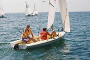 <a href='equipier.php?id_contact_select=22'>Contact</a> <br> <a href='equipier.php?id_contact_select=21'>Contact</a> <br> <a href='bateau.php?id_bateau_select=11'>4.45(3582)</a> : <a href='equipier.php?id_contact_select=21'>Isabelle B</a> - <a href='equipier.php?id_contact_select=22'>Cédric B</a>