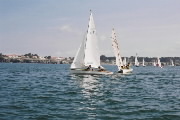 <a href='bateau.php?id_bateau_select=4'>470</a> : <a href='equipier.php?id_contact_select=7'>Emmanuel V</a> - <a href='equipier.php?id_contact_select=8'>Stanislas V</a>