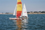 <a href='bateau.php?id_bateau_select=64'>470(11730)</a> : <a href='equipier.php?id_contact_select=9'>Mathieu D</a> - <a href='equipier.php?id_contact_select=10'>Hervé G</a> <br> <a href='bateau.php?id_bateau_select=26'>Dart 18(1251)</a> : <a href='equipier.php?id_contact_select=54'>Lucie A</a> - <a href='equipier.php?id_contact_select=55'>Céline T</a>
