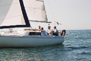 <a href='bateau.php?id_bateau_select=34'>Sangria</a> : <a href='equipier.php?id_contact_select=77'>Luc V</a> - <a href='equipier.php?id_contact_select=78'>Frédérique V</a> - <a href='equipier.php?id_contact_select=79'>Paul V</a> - <a href='equipier.php?id_contact_select=105'>Vincent V</a>