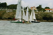 <a href='bateau.php?id_bateau_select=36'>Tequila</a> : <a href='equipier.php?id_contact_select=133'>Laurent N</a> - <a href='equipier.php?id_contact_select=134'>Céline C</a> - <a href='equipier.php?id_contact_select=80'>Damien D</a> <br> <a href='bateau.php?id_bateau_select=66'>Trimaran</a> : <a href='equipier.php?id_contact_select=62'>Jean-François L</a> - <a href='equipier.php?id_contact_select=63'>Frédérique L</a> - <a href='equipier.php?id_contact_select=64'>Pauline L</a>