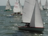<a href='bateau.php?id_bateau_select=4'>470</a> : <a href='equipier.php?id_contact_select=7'>Emmanuel V</a> - <a href='equipier.php?id_contact_select=149'>Côme V</a>