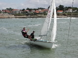 <a href='bateau.php?id_bateau_select=79'>470</a> : <a href='equipier.php?id_contact_select=30'>Thomas D</a> - <a href='equipier.php?id_contact_select=31'>Benjamin D</a>