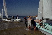 <a href='bateau.php?id_bateau_select=20'>505(4224)</a> : <a href='equipier.php?id_contact_select=40'>Stéphane H</a> - <a href='equipier.php?id_contact_select=160'>Thomas V</a> <br> <a href='bateau.php?id_bateau_select=19'>Caneton(2375)</a> : <a href='equipier.php?id_contact_select=39'>Frédéric H</a> - <a href='equipier.php?id_contact_select=164'>Nathalie H</a>
