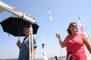 <a href='bateau.php?id_bateau_select=32'>Ecume de Mer</a> : <a href='equipier.php?id_contact_select=71'>Sylvie d</a> - <a href='equipier.php?id_contact_select=72'>Thierry D</a> - <a href='equipier.php?id_contact_select=169'>Véronique G</a> - <a href='equipier.php?id_contact_select=170'>Elisabeth G</a>