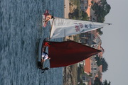 <a href='bateau.php?id_bateau_select=5'>470(4851 / G 14)</a> : <a href='equipier.php?id_contact_select=197'>Cyrille N</a> - <a href='equipier.php?id_contact_select=203'>Thomas N</a> <br> <a href='bateau.php?id_bateau_select=98'>Aven 4,60</a> : <a href='equipier.php?id_contact_select=209'>Jérôme C</a>