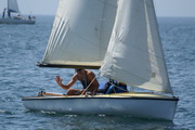 <a href='bateau.php?id_bateau_select=39'>420(43541)</a> : <a href='equipier.php?id_contact_select=80'>Damien D</a>