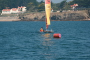 <a href='bateau.php?id_bateau_select=26'>Dart 18(1251)</a> : <a href='equipier.php?id_contact_select=92'>Yves A</a> - <a href='equipier.php?id_contact_select=66'>Françoise B</a>