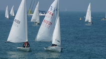 <a href='bateau.php?id_bateau_select=112'>420(51231)</a> : <a href='equipier.php?id_contact_select=226'>Henri P</a> <br> <a href='bateau.php?id_bateau_select=5'>470(4851 / G 14)</a> : <a href='equipier.php?id_contact_select=214'>Gonzague N</a> - <a href='equipier.php?id_contact_select=227'>E D</a> <br> <a href='bateau.php?id_bateau_select=88'>Laser(154001)</a> : <a href='equipier.php?id_contact_select=217'>Eric P</a> <br> <a href='bateau.php?id_bateau_select=4'>470</a> : <a href='equipier.php?id_contact_select=206'>Benoît L</a> - <a href='equipier.php?id_contact_select=205'>Maud L</a>