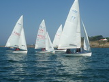 <a href='bateau.php?id_bateau_select=106'>420</a> : <a href='equipier.php?id_contact_select=189'>François Xavier H</a> - <a href='equipier.php?id_contact_select=190'>Brieuc H</a> <br> <a href='bateau.php?id_bateau_select=89'>420(49534)</a> : <a href='equipier.php?id_contact_select=196'>Florence P</a> - <a href='equipier.php?id_contact_select=6'>Corentin P</a> <br> <a href='bateau.php?id_bateau_select=5'>470(4851 / G 14)</a> : <a href='equipier.php?id_contact_select=214'>Gonzague N</a> - <a href='equipier.php?id_contact_select=227'>E D</a> <br> <a href='bateau.php?id_bateau_select=2'>470(8854)</a> : <a href='equipier.php?id_contact_select=100'>Julien L</a> - <a href='equipier.php?id_contact_select=213'>Denis B</a> <br> <a href='bateau.php?id_bateau_select=110'>470(77)</a> : <a href='equipier.php?id_contact_select=224'>Sébastien A</a> - <a href='equipier.php?id_contact_select=225'>Frédéric A</a>