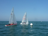 <a href='bateau.php?id_bateau_select=89'>420(49534)</a> : <a href='equipier.php?id_contact_select=196'>Florence P</a> - <a href='equipier.php?id_contact_select=6'>Corentin P</a> <br> <a href='bateau.php?id_bateau_select=5'>470(4851 / G 14)</a> : <a href='equipier.php?id_contact_select=214'>Gonzague N</a> - <a href='equipier.php?id_contact_select=227'>E D</a>
