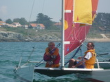 <a href='bateau.php?id_bateau_select=26'>Dart 18(1251)</a> : <a href='equipier.php?id_contact_select=92'>Yves A</a> - <a href='equipier.php?id_contact_select=66'>Françoise B</a>