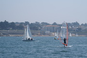 <a href='bateau.php?id_bateau_select=110'>470(77)</a> : <a href='equipier.php?id_contact_select=224'>Sébastien A</a> - <a href='equipier.php?id_contact_select=225'>Frédéric A</a> <br> <a href='bateau.php?id_bateau_select=111'>Planche à Voile</a> : <a href='equipier.php?id_contact_select=195'>Hugo P</a>