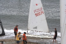 <a href='bateau.php?id_bateau_select=103'>Laser(92071)</a> : <a href='equipier.php?id_contact_select=219'>Benoît R</a>
