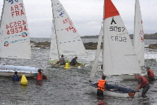 <a href='bateau.php?id_bateau_select=89'>420(49534)</a> : <a href='equipier.php?id_contact_select=196'>Florence P</a> - <a href='equipier.php?id_contact_select=189'>François Xavier H</a> <br> <a href='bateau.php?id_bateau_select=120'>470</a> : <a href='equipier.php?id_contact_select=249'>Bertrand D</a> - <a href='equipier.php?id_contact_select=250'>Zacharie N</a> <br> <a href='bateau.php?id_bateau_select=119'>Apache</a> : <a href='equipier.php?id_contact_select=244'>Pierre D</a> - <a href='equipier.php?id_contact_select=245'>Benoit D</a>