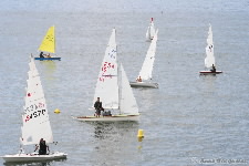 <a href='bateau.php?id_bateau_select=120'>470</a> : <a href='equipier.php?id_contact_select=249'>Bertrand D</a> - <a href='equipier.php?id_contact_select=250'>Zacharie N</a> <br> <a href='bateau.php?id_bateau_select=97'>Laser(154670)</a> : <a href='equipier.php?id_contact_select=207'>Jean-Claude C</a> <br> <a href='bateau.php?id_bateau_select=82'>Laser(160900)</a> : <a href='equipier.php?id_contact_select=218'>Caudéric V</a> <br> <a href='bateau.php?id_bateau_select=99'>Thiôff (3,80)</a> : <a href='equipier.php?id_contact_select=252'>Grégoire D</a> - <a href='equipier.php?id_contact_select=9'>Mathieu D</a> - <a href='equipier.php?id_contact_select=248'>Camille J</a>