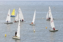 <a href='bateau.php?id_bateau_select=110'>470(77)</a> : <a href='equipier.php?id_contact_select=225'>Frédéric A</a> - <a href='equipier.php?id_contact_select=246'>Alexis A</a> <br> <a href='bateau.php?id_bateau_select=120'>470</a> : <a href='equipier.php?id_contact_select=249'>Bertrand D</a> - <a href='equipier.php?id_contact_select=250'>Zacharie N</a> <br> <a href='bateau.php?id_bateau_select=5'>470(4851 / G 14)</a> : <a href='equipier.php?id_contact_select=198'>Aymeric N</a> - <a href='equipier.php?id_contact_select=214'>Gonzague N</a> <br> <a href='bateau.php?id_bateau_select=103'>Laser(92071)</a> : <a href='equipier.php?id_contact_select=219'>Benoît R</a>