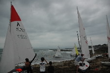 <a href='bateau.php?id_bateau_select=119'>Apache</a> : <a href='equipier.php?id_contact_select=244'>Pierre D</a> - <a href='equipier.php?id_contact_select=245'>Benoit D</a>