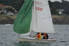 <a href='bateau.php?id_bateau_select=21'>Flibustier(888)</a> : <a href='equipier.php?id_contact_select=43'>Jean Pierre G</a> - <a href='equipier.php?id_contact_select=178'>Christian S</a>