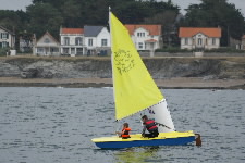 <a href='bateau.php?id_bateau_select=104'>Thiôff (3,80)</a> : <a href='equipier.php?id_contact_select=202'>Laure A</a> - <a href='equipier.php?id_contact_select=247'>Maelle B</a>