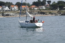 <a href='bateau.php?id_bateau_select=32'>Ecume de Mer</a> : <a href='equipier.php?id_contact_select=71'>Sylvie d</a> - <a href='equipier.php?id_contact_select=72'>Thierry D</a> - <a href='equipier.php?id_contact_select=132'>Patrick C</a>