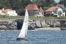 <a href='bateau.php?id_bateau_select=118'>Vaurien(16746)</a> : <a href='equipier.php?id_contact_select=243'>Jean B</a> - <a href='equipier.php?id_contact_select=13'>Olivier A</a>