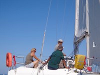 <a href='bateau.php?id_bateau_select=93'>First 31.7(35408)</a> : <a href='equipier.php?id_contact_select=38'>François H</a> - <a href='equipier.php?id_contact_select=40'>Stéphane H</a> - <a href='equipier.php?id_contact_select=164'>Nathalie H</a>