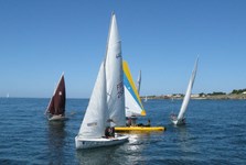 <a href='bateau.php?id_bateau_select=123'>Tricard </a> : <a href='equipier.php?id_contact_select=259'>Guillaume H</a> - <a href='equipier.php?id_contact_select=260'>Thomas A</a> <br> <a href='bateau.php?id_bateau_select=124'>Skellig</a> : <a href='equipier.php?id_contact_select=203'>Thomas N</a> - <a href='equipier.php?id_contact_select=256'>Rémi P</a> <br> <a href='bateau.php?id_bateau_select=122'>470(2558)</a> : <a href='equipier.php?id_contact_select=249'>Bertrand D</a> - <a href='equipier.php?id_contact_select=257'>Morgane D</a>