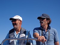 <a href='equipier.php?id_contact_select=5'>Contact</a> <br> <a href='bateau.php?id_bateau_select=83'>Philéas</a> :  <br> <a href='equipier.php?id_contact_select=81'>Contact</a>