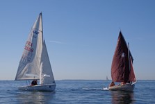 <a href='bateau.php?id_bateau_select=124'>Skellig</a> : <a href='equipier.php?id_contact_select=203'>Thomas N</a> - <a href='equipier.php?id_contact_select=256'>Rémi P</a> <br> <a href='bateau.php?id_bateau_select=122'>470(2558)</a> : <a href='equipier.php?id_contact_select=249'>Bertrand D</a> - <a href='equipier.php?id_contact_select=257'>Morgane D</a>