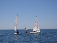 <a href='bateau.php?id_bateau_select=89'>420(49534)</a> : <a href='equipier.php?id_contact_select=195'>Hugo P</a> - <a href='equipier.php?id_contact_select=208'>Martin P</a> - <a href='equipier.php?id_contact_select=5'>Pierre P</a> <br> <a href='bateau.php?id_bateau_select=97'>Laser(154670)</a> : <a href='equipier.php?id_contact_select=207'>Jean-Claude C</a>