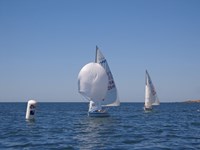 <a href='bateau.php?id_bateau_select=94'>470(2519)</a> : <a href='equipier.php?id_contact_select=133'>Laurent N</a> - <a href='equipier.php?id_contact_select=89'>Benoit J</a> <br> <a href='bateau.php?id_bateau_select=122'>470(2558)</a> : <a href='equipier.php?id_contact_select=249'>Bertrand D</a> - <a href='equipier.php?id_contact_select=257'>Morgane D</a>