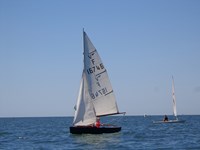 <a href='bateau.php?id_bateau_select=118'>Vaurien(16746)</a> : <a href='equipier.php?id_contact_select=253'>Alexandre B</a> - <a href='equipier.php?id_contact_select=254'>Paul B</a> - <a href='equipier.php?id_contact_select=255'>Caroline R</a>