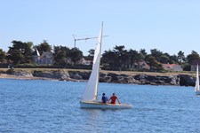 <a href='bateau.php?id_bateau_select=105'>470</a> : <a href='equipier.php?id_contact_select=197'>Cyrille N</a> - <a href='equipier.php?id_contact_select=193'>Adrien B</a>