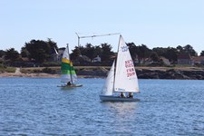 <a href='bateau.php?id_bateau_select=94'>470(2519)</a> : <a href='equipier.php?id_contact_select=133'>Laurent N</a> - <a href='equipier.php?id_contact_select=89'>Benoit J</a> <br> <a href='bateau.php?id_bateau_select=48'>Hobbie 16(70264)</a> : <a href='equipier.php?id_contact_select=52'>Alex R</a> - <a href='equipier.php?id_contact_select=230'>Baptiste R</a> - <a href='equipier.php?id_contact_select=232'>Mathilde R</a>