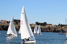 <a href='bateau.php?id_bateau_select=94'>470(2519)</a> : <a href='equipier.php?id_contact_select=133'>Laurent N</a> - <a href='equipier.php?id_contact_select=89'>Benoit J</a> <br> <a href='bateau.php?id_bateau_select=122'>470(2558)</a> : <a href='equipier.php?id_contact_select=249'>Bertrand D</a> - <a href='equipier.php?id_contact_select=257'>Morgane D</a>