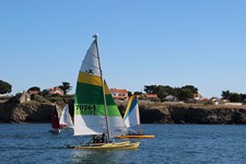 <a href='bateau.php?id_bateau_select=48'>Hobbie 16(70264)</a> : <a href='equipier.php?id_contact_select=52'>Alex R</a> - <a href='equipier.php?id_contact_select=230'>Baptiste R</a> - <a href='equipier.php?id_contact_select=232'>Mathilde R</a> <br> <a href='bateau.php?id_bateau_select=123'>Tricard </a> : <a href='equipier.php?id_contact_select=259'>Guillaume H</a> - <a href='equipier.php?id_contact_select=260'>Thomas A</a>