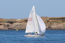 <a href='bateau.php?id_bateau_select=94'>470(2519)</a> : <a href='equipier.php?id_contact_select=133'>Laurent N</a> - <a href='equipier.php?id_contact_select=89'>Benoit J</a>
