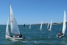 <a href='bateau.php?id_bateau_select=21'>Flibustier(888)</a> : <a href='equipier.php?id_contact_select=43'>Jean Pierre G</a> - <a href='equipier.php?id_contact_select=44'>Mariane G</a>