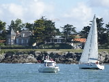 <a href='bateau.php?id_bateau_select=125'>Feeling 9.20</a> : <a href='equipier.php?id_contact_select=88'>Antoine D</a> - <a href='equipier.php?id_contact_select=133'>Laurent N</a> - <a href='equipier.php?id_contact_select=89'>Benoit J</a>