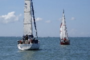 <a href='bateau.php?id_bateau_select=35'>Challenger</a> : <a href='equipier.php?id_contact_select=81'>Denis L</a> - <a href='equipier.php?id_contact_select=77'>Luc V</a> <br> <a href='bateau.php?id_bateau_select=126'>First 285(17781)</a> : <a href='equipier.php?id_contact_select=262'>Bernard N</a> - <a href='equipier.php?id_contact_select=143'>Frédéric B</a>