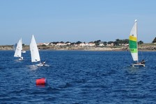 <a href='bateau.php?id_bateau_select=48'>Hobbie 16(70264)</a> : <a href='equipier.php?id_contact_select=52'>Alex R</a> <br> <a href='bateau.php?id_bateau_select=114'>Laser(187617)</a> : <a href='equipier.php?id_contact_select=283'>Christophe V</a>
