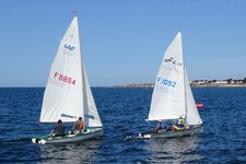 <a href='bateau.php?id_bateau_select=2'>470(8854)</a> :  <br> <a href='bateau.php?id_bateau_select=12'>4.45(1092 )</a> : <a href='equipier.php?id_contact_select=200'>Marc P</a> - <a href='equipier.php?id_contact_select=13'>Olivier A</a>