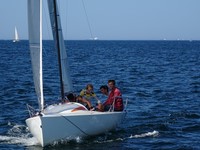 <a href='bateau.php?id_bateau_select=132'>Speed feet 18(019)</a> : <a href='equipier.php?id_contact_select=17'>Olivier F</a> - <a href='equipier.php?id_contact_select=28'>JB F</a> - <a href='equipier.php?id_contact_select=289'>Marine F</a> - <a href='equipier.php?id_contact_select=290'>Mayeul C</a> - <a href='equipier.php?id_contact_select=288'>Ronan F</a>