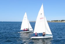 <a href='bateau.php?id_bateau_select=110'>470(77)</a> : <a href='equipier.php?id_contact_select=225'>Frédéric A</a> - <a href='equipier.php?id_contact_select=276'>Capucine A</a> - <a href='equipier.php?id_contact_select=275'>Antoinette C</a> <br> <a href='bateau.php?id_bateau_select=21'>Flibustier(888)</a> : <a href='equipier.php?id_contact_select=43'>Jean Pierre G</a> - <a href='equipier.php?id_contact_select=45'>Caroline G</a>