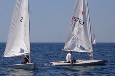 <a href='bateau.php?id_bateau_select=114'>Laser(187617)</a> : <a href='equipier.php?id_contact_select=283'>Christophe V</a> <br> <a href='bateau.php?id_bateau_select=25'>Laser(241)</a> : <a href='equipier.php?id_contact_select=7'>Emmanuel V</a>