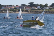<a href='bateau.php?id_bateau_select=12'>4.45(1092 )</a> : <a href='equipier.php?id_contact_select=200'>Marc P</a> - <a href='equipier.php?id_contact_select=13'>Olivier A</a> <br> <a href='bateau.php?id_bateau_select=105'>470</a> : <a href='equipier.php?id_contact_select=198'>Aymeric N</a> - <a href='equipier.php?id_contact_select=197'>Cyrille N</a> <br> <a href='bateau.php?id_bateau_select=82'>Laser(160900)</a> : <a href='equipier.php?id_contact_select=8'>Stanislas V</a>